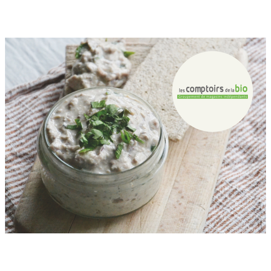 Tartinades : tzatziki au radis, rillettes de sardines, houmous