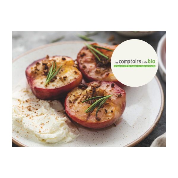 Nectarines rôties, pistache et fromage blanc