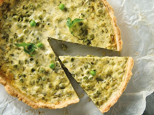 Quiche aux petits pois, lard et chèvre