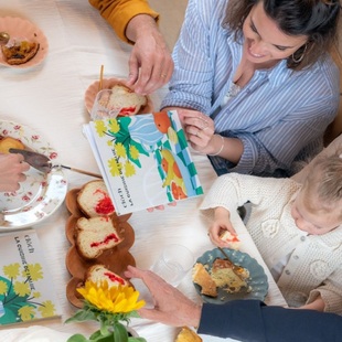 Chez CLOCH, on cuisine surtout des moments en famille 💛
Des recettes qui se transmettent,
des souvenirs qui se partagent, et un livre personnalisé pour raconter votre histoire. Parce que la plus belle recette, c’est d’être ensemble !
-
#CLOCH #Transmission #CuisineDeFamille #MomentsPartagés #LivreDeRecettes