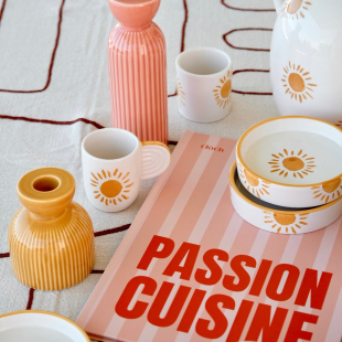 🌞 Un rayon de soleil sur votre table ! 

👉 Composez votre livre @cloch.fr et racontez-nous votre histoire culinaire