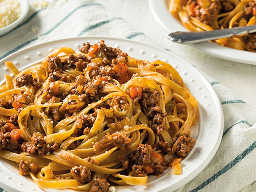 Spaghettis, sauce ragù - ITALIE